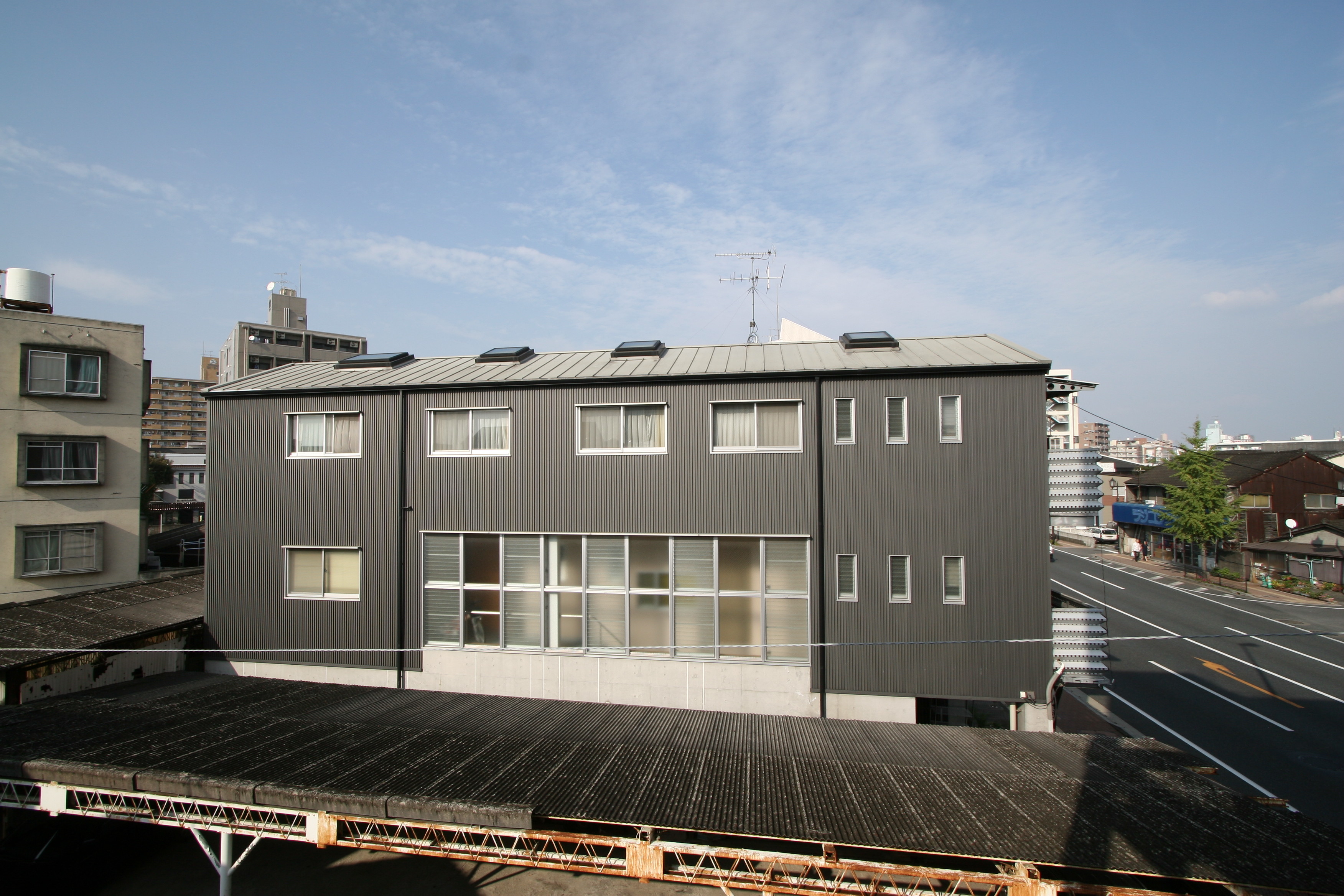 うなぎの寝床 Uemura Design Workshop 上村設計工房 うなぎの寝床 Uemura Design Workshop 上村設計工房